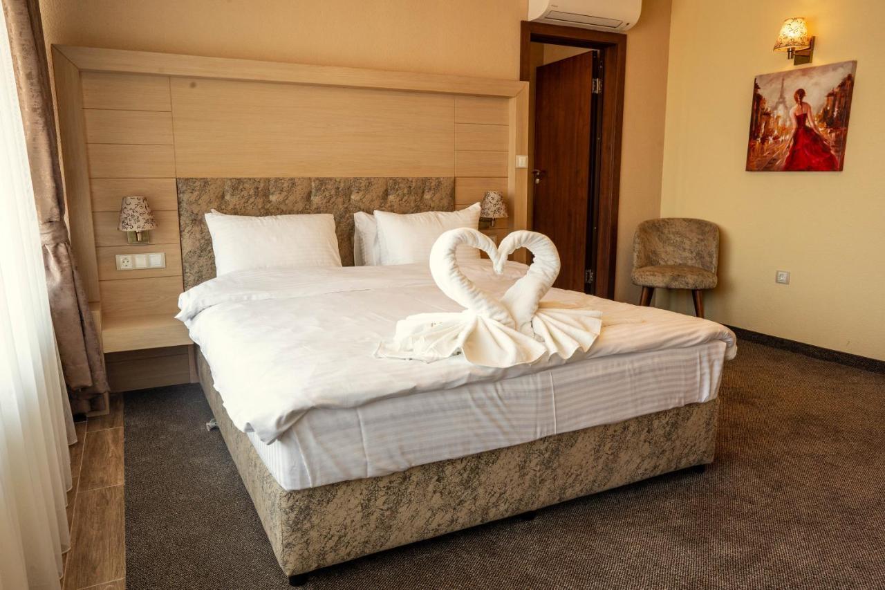 Boutique Hotel Provence Бутик Хотел Прованс Petrici Exterior foto